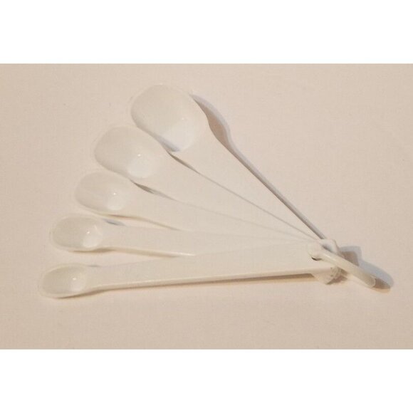 Vintage #3 White 5 Piece Measuring Spoons #2235 2234 2233 2232 2231 - Picture 1 of 4